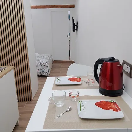 Carlotta * ポッツオーリ